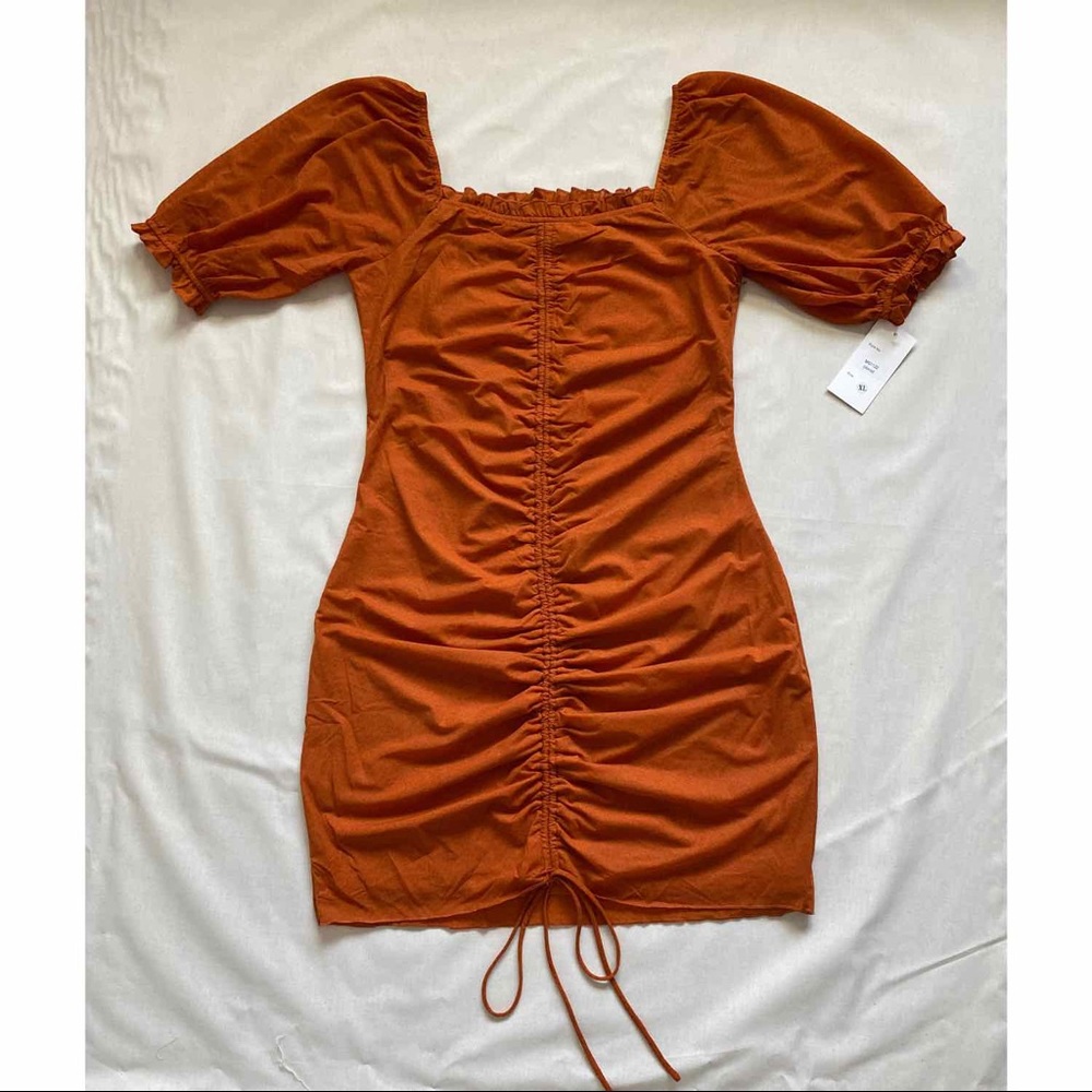 Short sleeve ruched dress